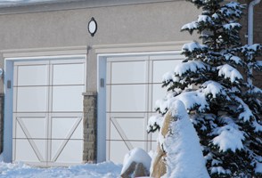 winter-garage-door
